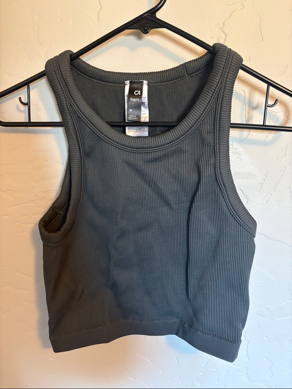 GAP Ribbed Crop Tank Top - Charcoal Gray